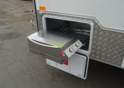 custom build caravan