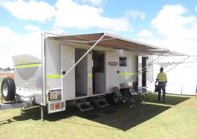 custom build caravan